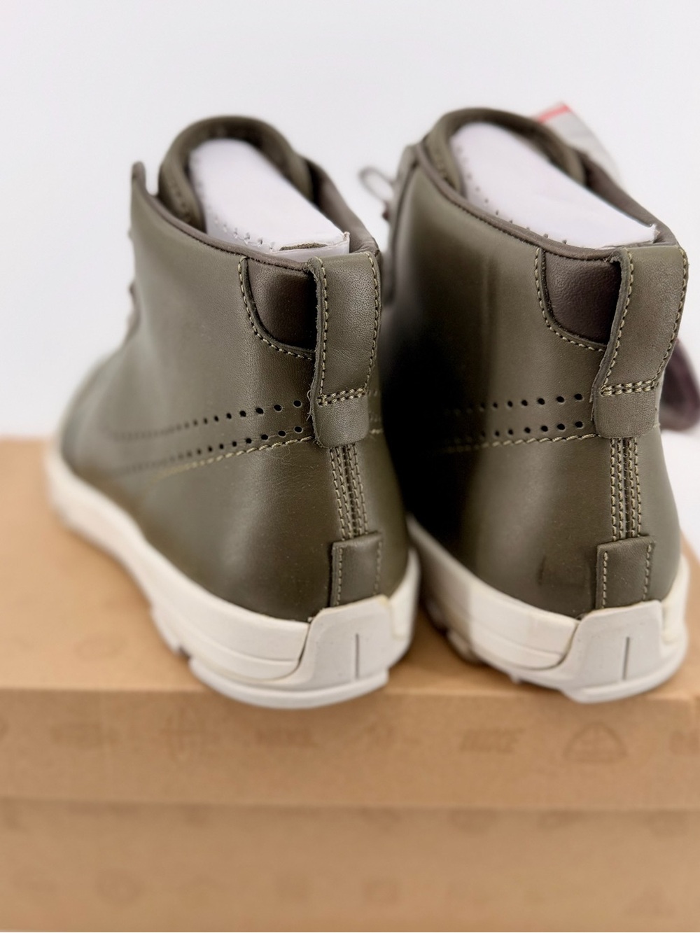 Nike Air Royaltna Mid Premium QS Bog Green 480182-300 Men’s 9.5 Rare 2011 NOS - Picture 3 of 5
